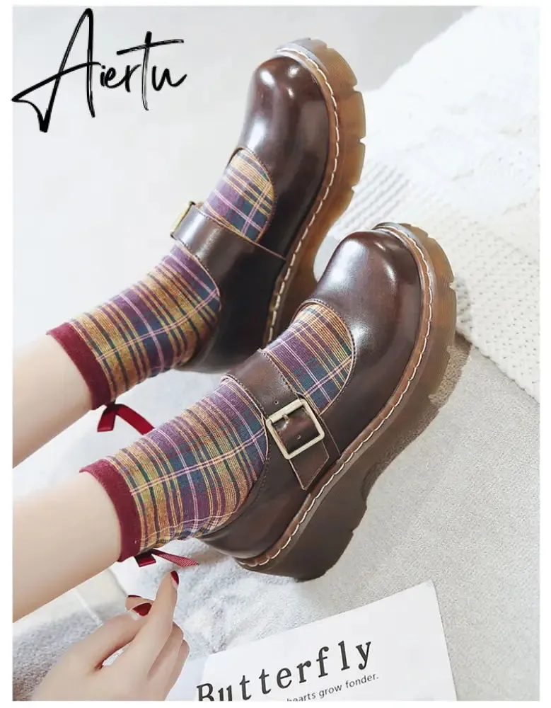 Aiertu New Arrival Japanese Style Vintage Buckle Mary Janes Shoes Women'S Shallow Mouth Casual Student Leather Shoes Thick Bottom
