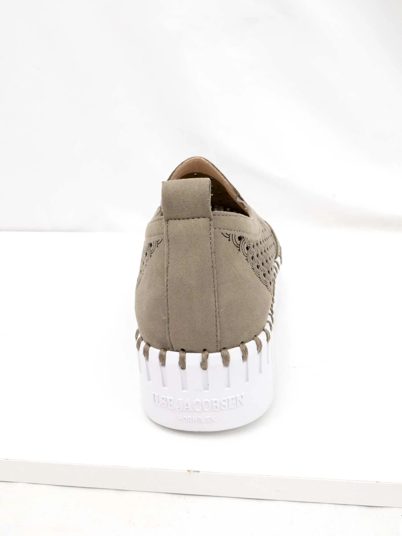 Tulip 141 Perforated Slip-On Platform Sneaker in Falcon